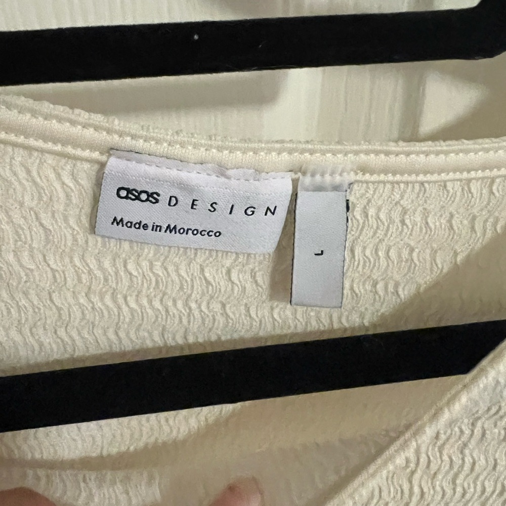 ASOS Cream Ruched Top - Picture 3 of 4